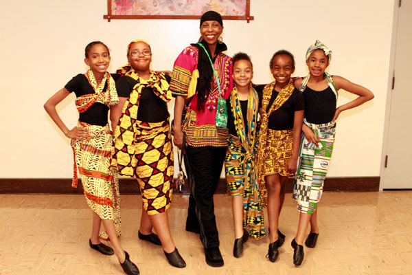 http://www.lulawashington.org/wordpress/wp-content/uploads/2010/04/africandanceclass2.jpg